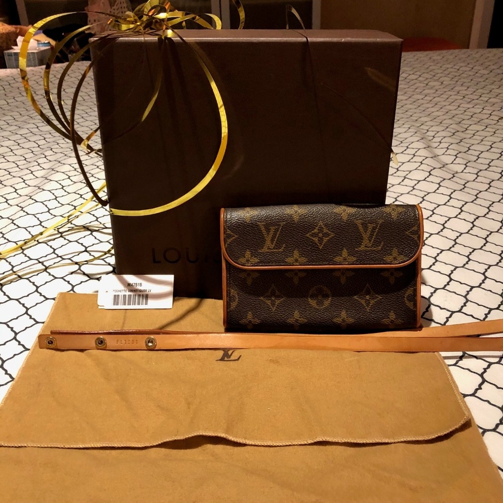 Authentic Louis Vuitton Pochette Florentine Mono